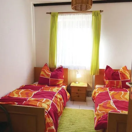 Stunning In With 2 Bedrooms And Wifi *